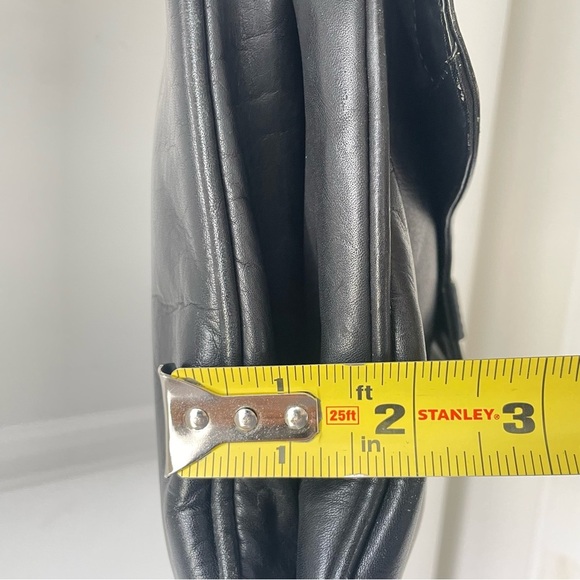 Kenneth Cole New York Black Shoulder Women Bag - Picture 13 of 16